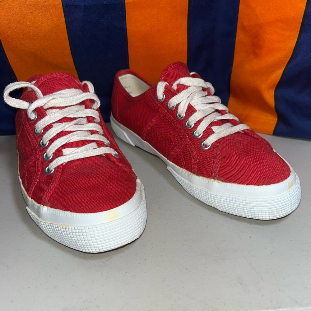 Vintage Authentic GAP Footwear Women Red Lace Up Sneakers Shoes Size 9 Original
